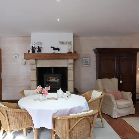 Holiday Le Chateau - Aux400 *